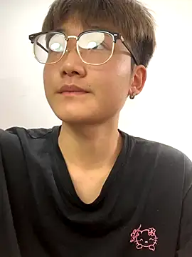 Snapshot of KK-cuteboy chatting on 10.09.25 KK-cuteboy online show from 10.09.25