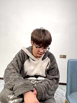 Snapshot of KK-cuteboy chatting on 11.09.25 KK-cuteboy online show from 11.09.25