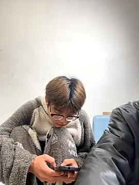 Snapshot of KK-cuteboy chatting on 11.11.25 KK-cuteboy online show from 11.11.25