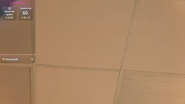 Snapshot of BettyLeen chatting on 10.22.25 BettyLeen online show from 10.22.25