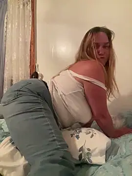 SugarMilkandHoney online show from 10.09.25