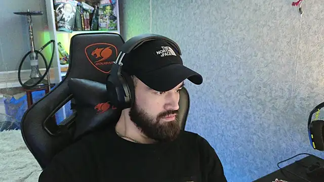 Nik Namee online show from 12.05.25