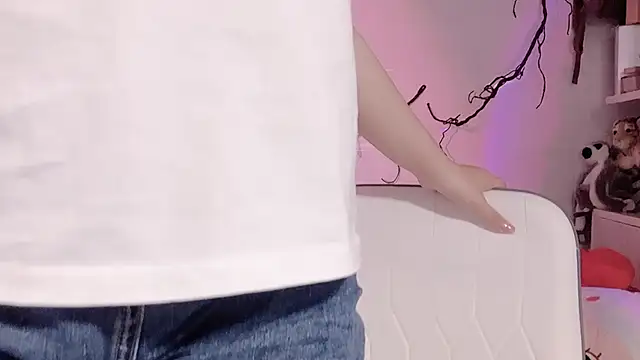 BeChinh Lee online show from 07.16.26