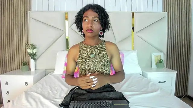 rebeca brown  online show from 10.09.25