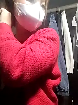 Snapshot of Zerin_nova chatting on 12.18.25 Zerin nova online show from 12.18.25