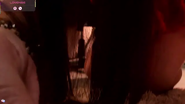 Snapshot of Miahsens chatting on 11.08.25 Miahsens online show from 11.08.25