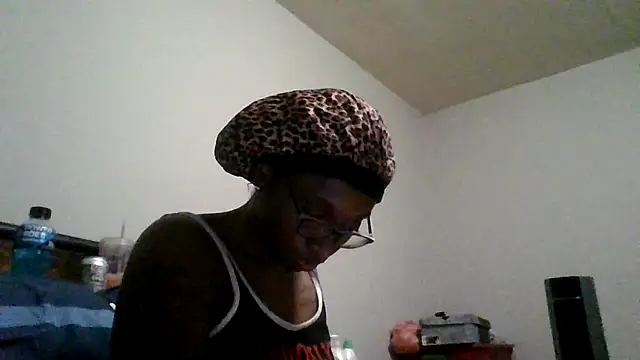 Snapshot of dezzidavill chatting on 07.29.26 dezzidavill online show from 07.29.26