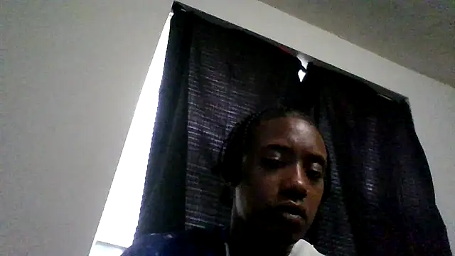 Snapshot of dezzidavill chatting on 07.29.26 dezzidavill online show from 07.29.26