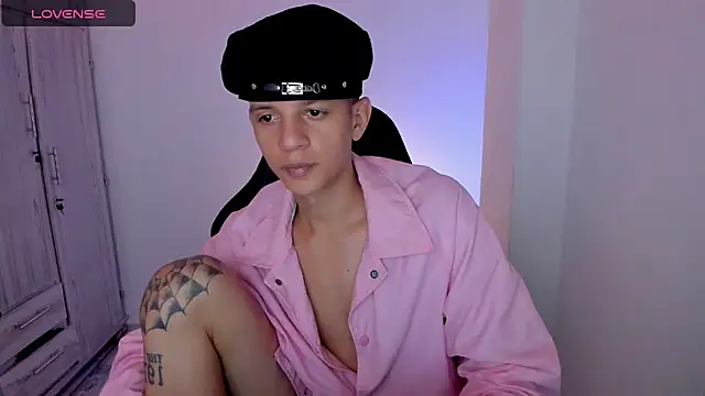 tylernova online show from 04.24.26