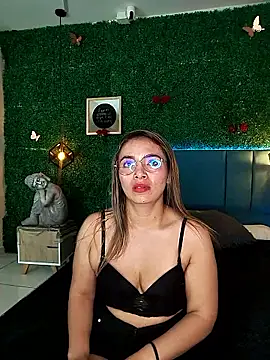 Kiaraa88 online show from 04.13.26