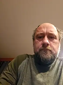 Snapshot of akstr8 chatting on 10.21.25 akstr8 online show from 10.21.25