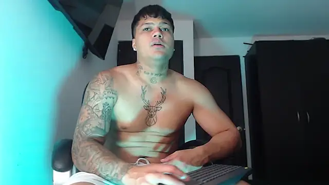 Boyhot 00 online show from 10.10.25