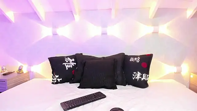 Brianna Maya online show from 04.30.26