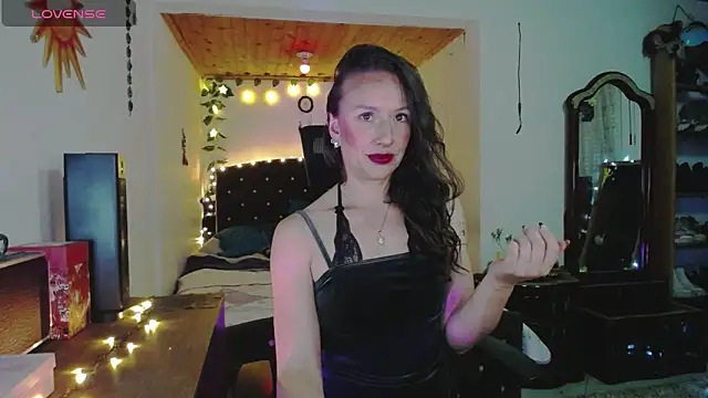 indigo wild  online show from 10.30.25