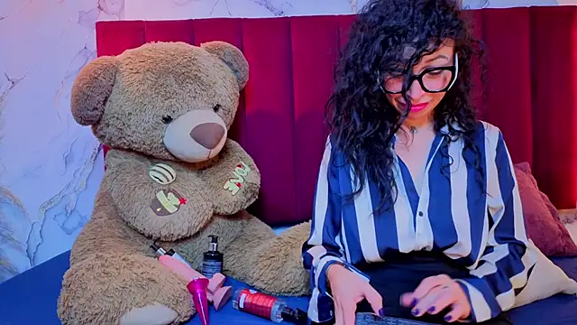 CHIARAJJONES online show from 07.15.26