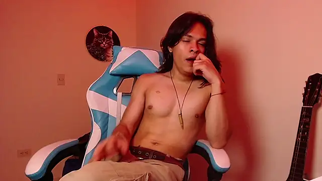 tom 1945 online show from 10.22.25