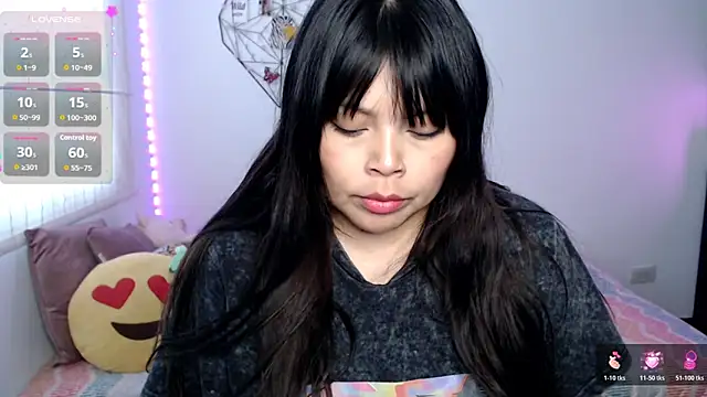 EllieMoonX online show from 06.18.26
