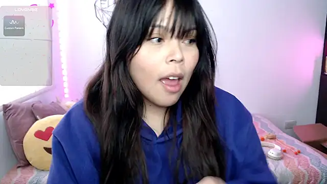 EllieMoonX online show from 08.04.26
