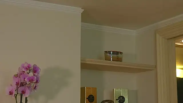 AbrilColls  online show from 03.03.26