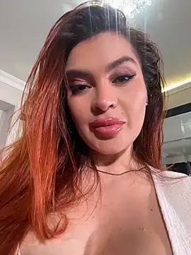 AbrilColls  online show from 06.22.26