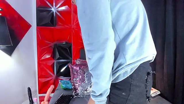 ZAMMIRA online show from 02.14.26