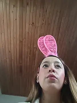 Snapshot of LunaDelire chatting on 10.28.25 LunaDelire online show from 10.28.25