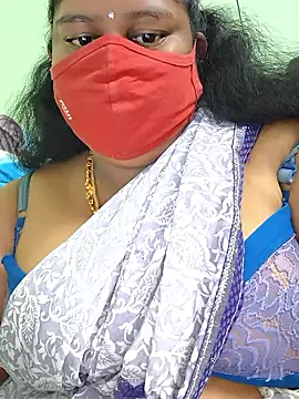 Snapshot of sweetrevathi chatting on 10.14.25 sweetrevathi online show from 10.14.25