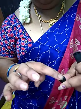 Snapshot of sweetrevathi chatting on 10.17.25 sweetrevathi online show from 10.17.25