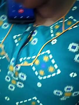 Snapshot of sweetrevathi chatting on 10.18.25 sweetrevathi online show from 10.18.25