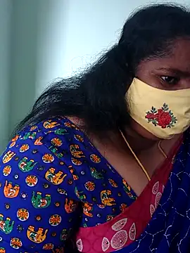 Snapshot of sweetrevathi chatting on 11.04.25 sweetrevathi online show from 11.04.25