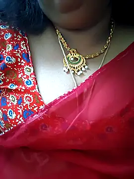 Snapshot of sweetrevathi chatting on 11.12.25 sweetrevathi online show from 11.12.25