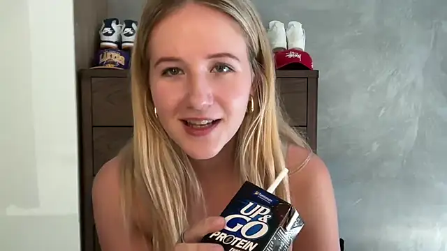 itssosierra online show from 02.19.26