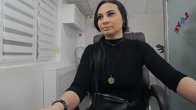 YaraXCox online show from 02.18.26