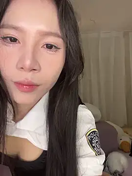 Snapshot of Mmo66 chatting on 11.16.25 Mmo66 online show from 11.16.25