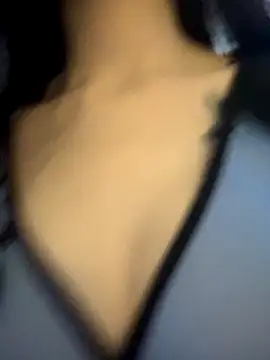 Snapshot of Mmo66 chatting on 11.17.25 Mmo66 online show from 11.17.25