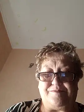 Katherine735 online show from 12.17.25