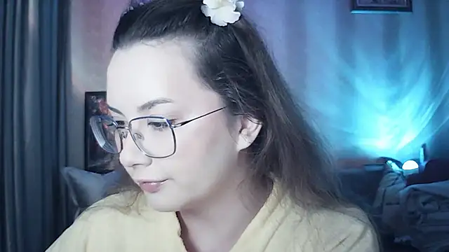 MoodieMira online show from 05.28.26