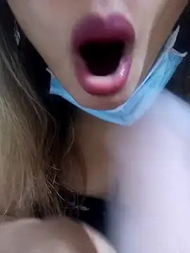 Snapshot of FATIFATIMOROC chatting on 01.06.26 FATIFATIMOROC online show from 01.06.26