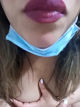 Snapshot of FATIFATIMOROC chatting on 01.18.26 FATIFATIMOROC online show from 01.18.26