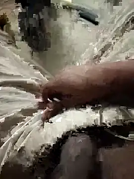 Snapshot of vi25vofgg chatting on 11.01.25 vi25vofgg online show from 11.01.25