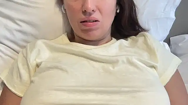 CArivora online show from 02.22.26