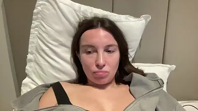 CArivora online show from 03.15.26