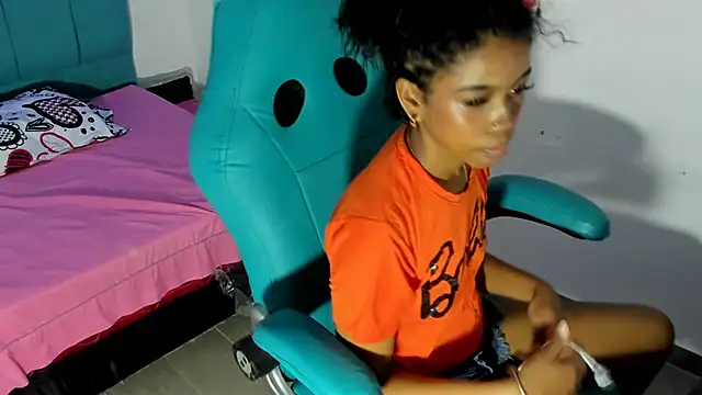 Dakota evans18 online show from 11.27.25