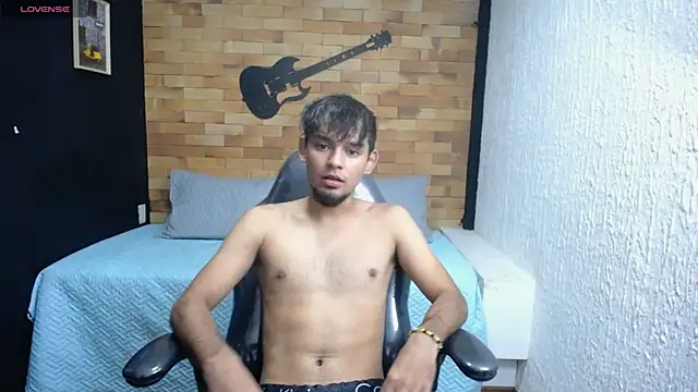 Snapshot of Kail_nil chatting on 11.13.25 Kail nil online show from 11.13.25