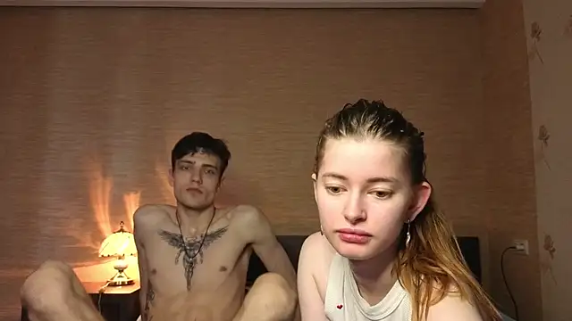 EmiliaCouple online show from 07.11.26