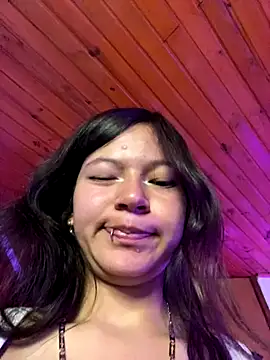 Ninfa pink online show from 10.28.25