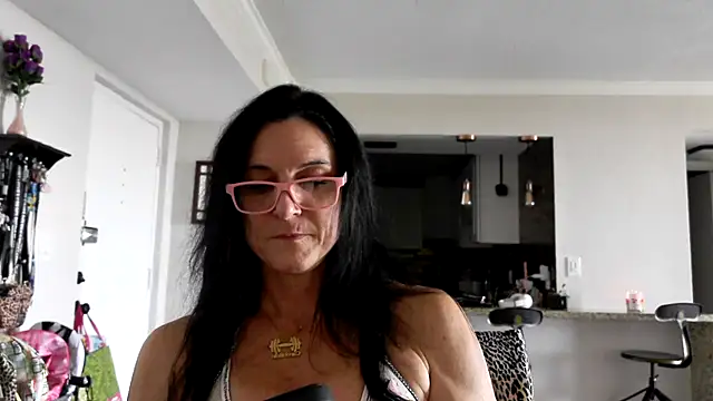 Snapshot of carothepro chatting on 10.30.25 carothepro online show from 10.30.25