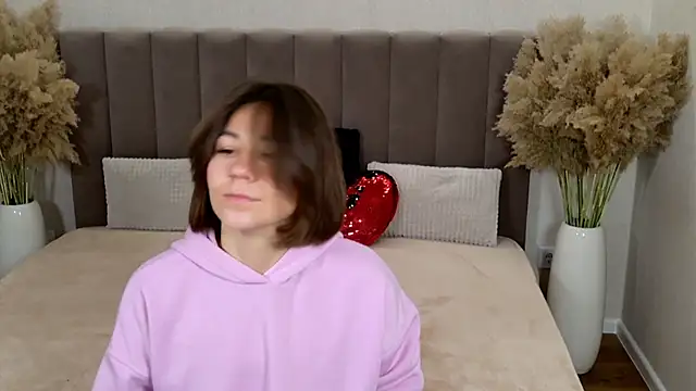 EdenSolis online show from 10.28.25