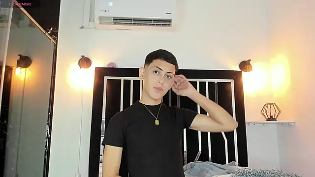 Iam criss09 online show from 10.14.25