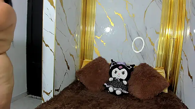 Snapshot of adara_sweet20 chatting on 11.20.25 adara sweet20 online show from 11.20.25